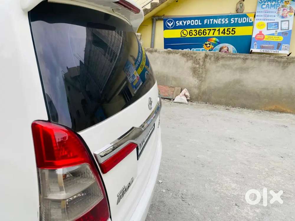 Toyota Innova 2.5 G 2013