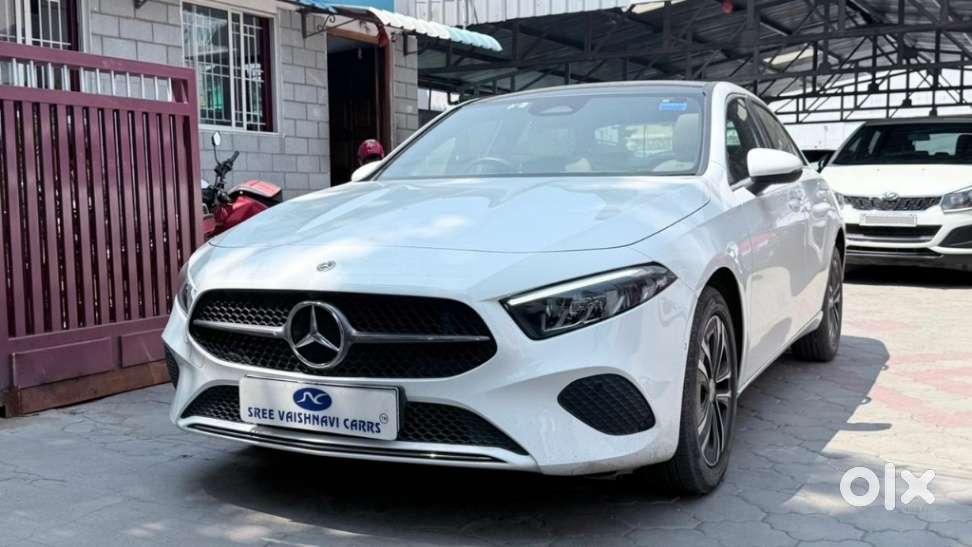 Mercedes-benz A-class Limousine 1.3 A 200, 2023, Petrol