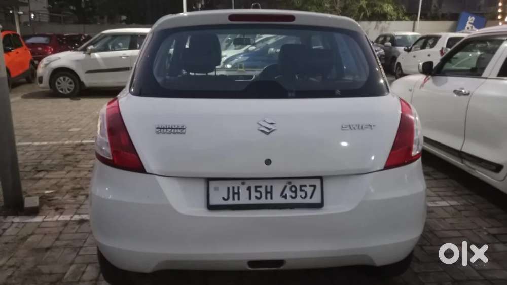 Maruti Suzuki Swift Vxi, 2013, Petrol