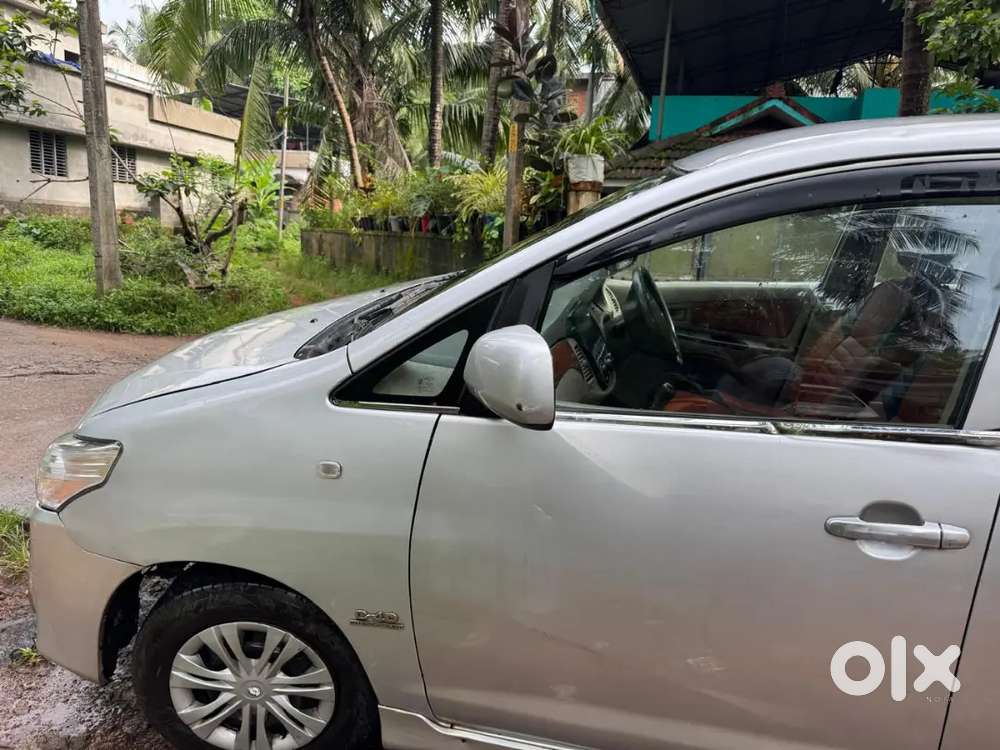 Toyota Innova Diesel 2012