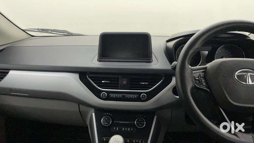 Tata Nexon 1.2 Revotron Xz, 2018, Petrol