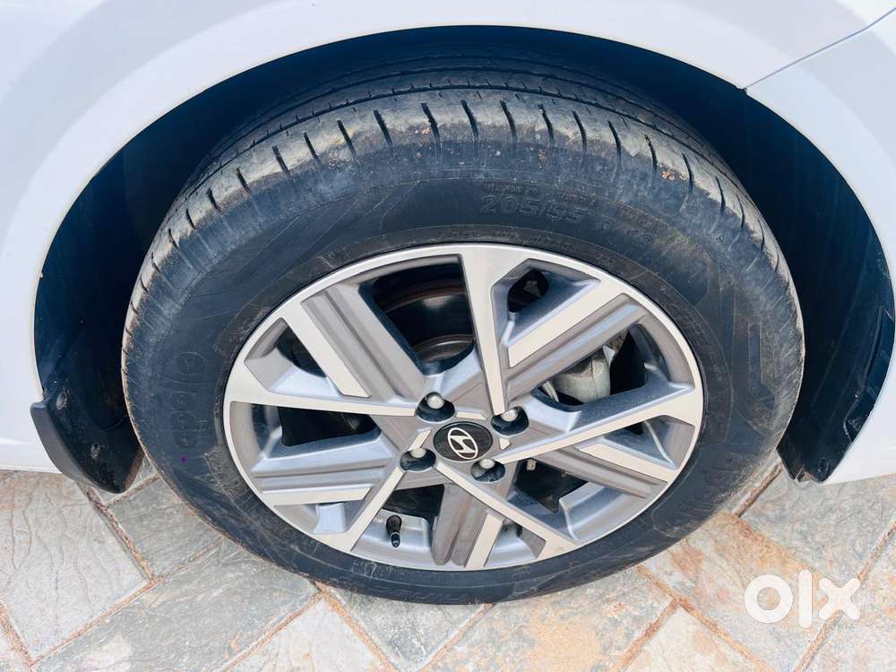 Hyundai Verna Sx 1.5 Petrol Ivt, 2023, Petrol