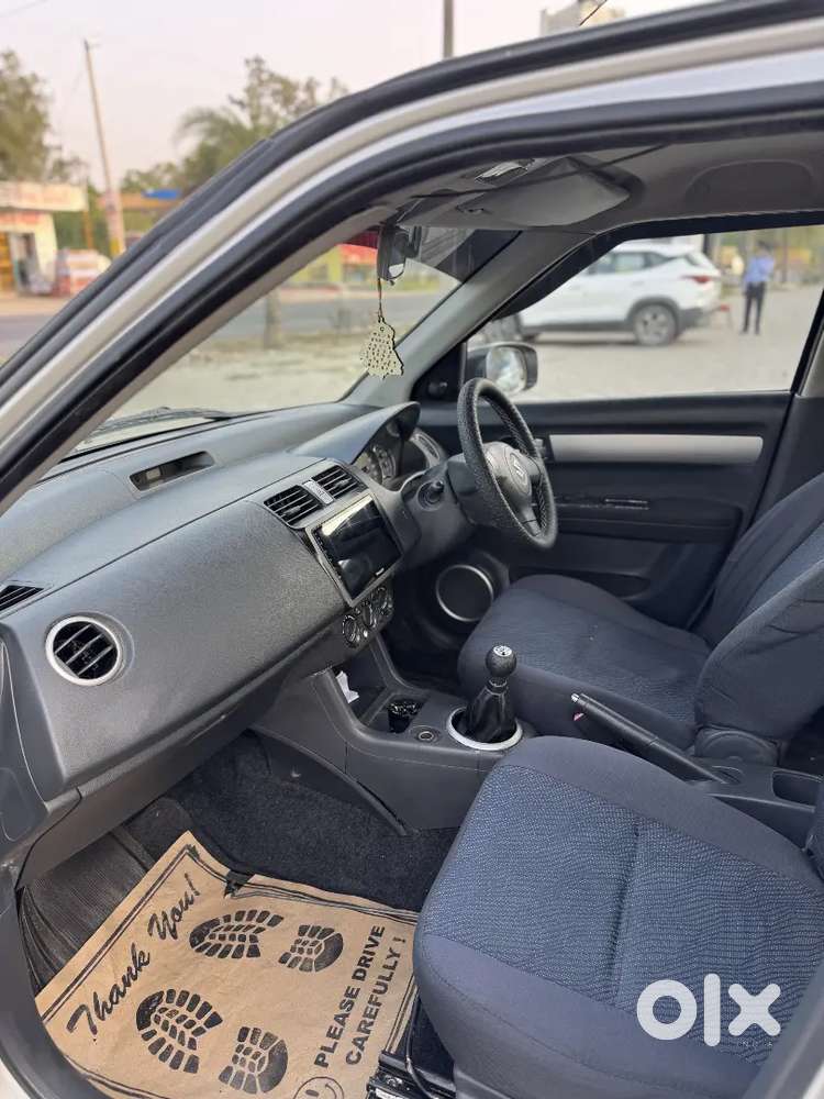 Maruti Suzuki Swift 2011 Bs4  M