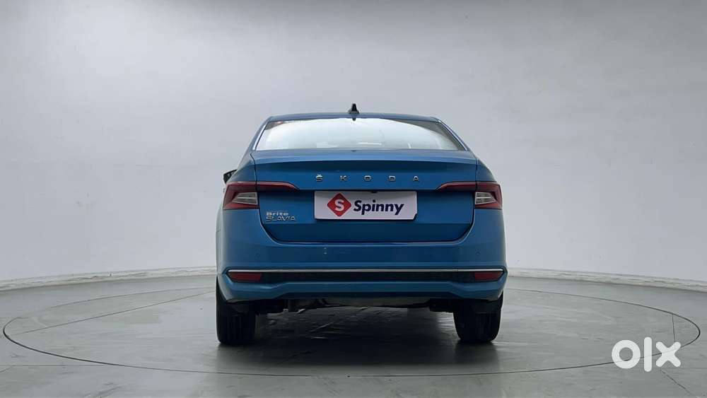 Skoda Slavia Style 1.0l Tsi At, 2022, Petrol