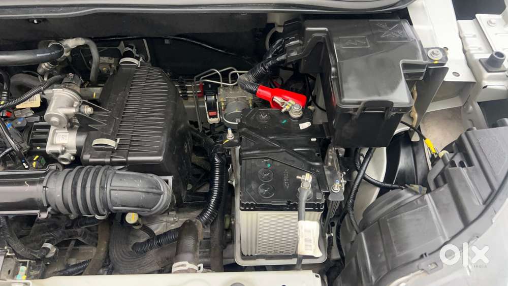 Renault Triber Rxz, 2024, Petrol