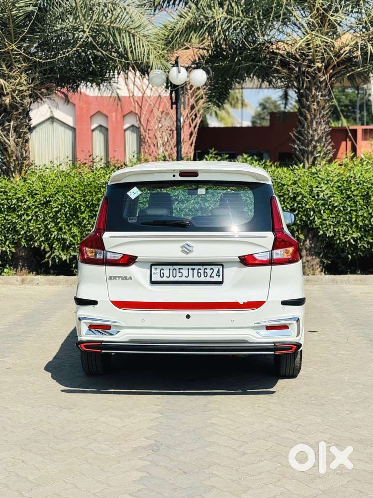 Maruti Suzuki Ertiga 1.5 Zxi, 2025, Cng & Hybrids