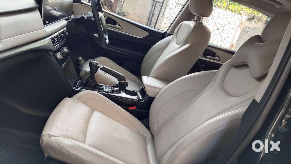 Mahindra Xuv700 2.2 Ax 7 Diesel Mt Str, 2024, Diesel