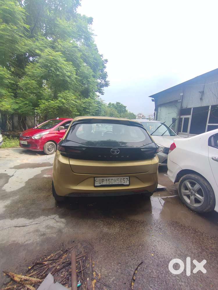 Tata Altroz 1.2 Xe, 2020, Petrol