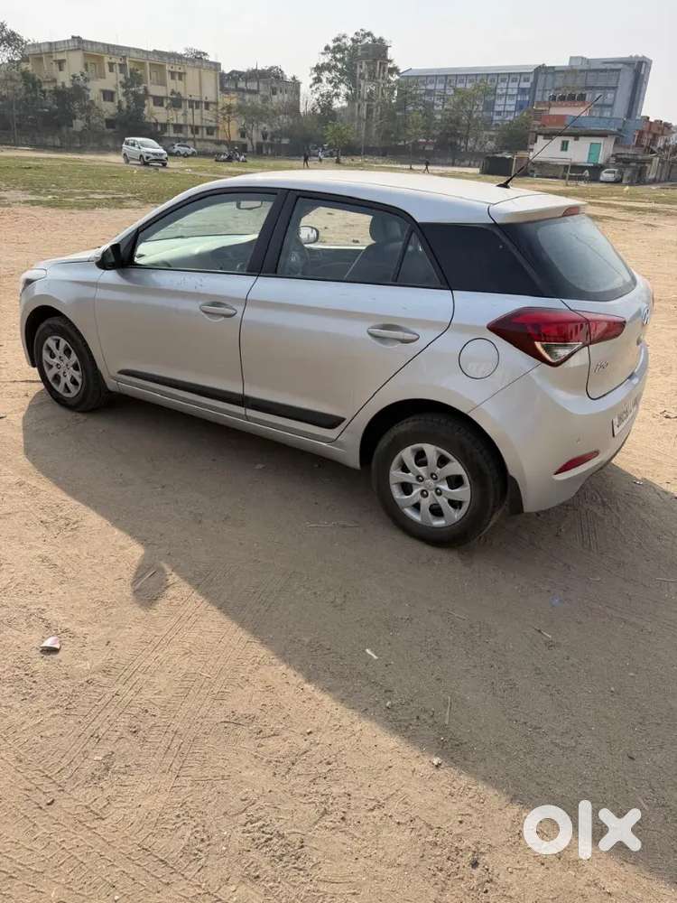 Hyundai I20 2017 Petrol 64000 Km Running