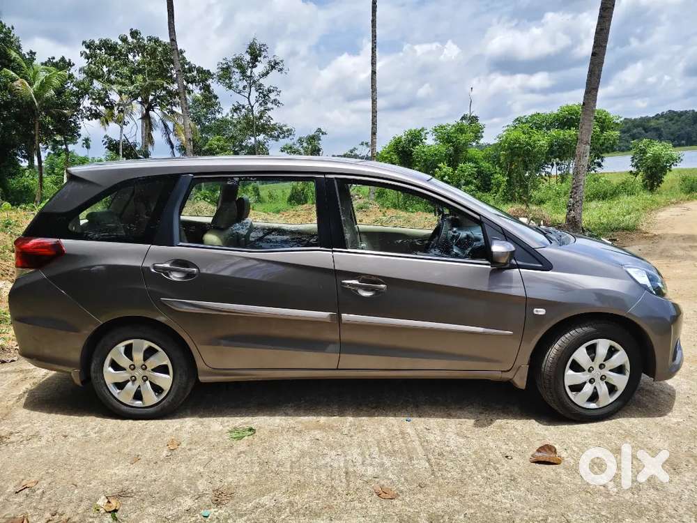 Honda Mobilio 2014 Variant