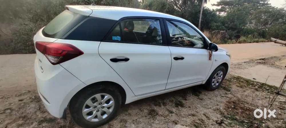 Hyundai Elite I20 2015 Petrol 82000 Km Driven