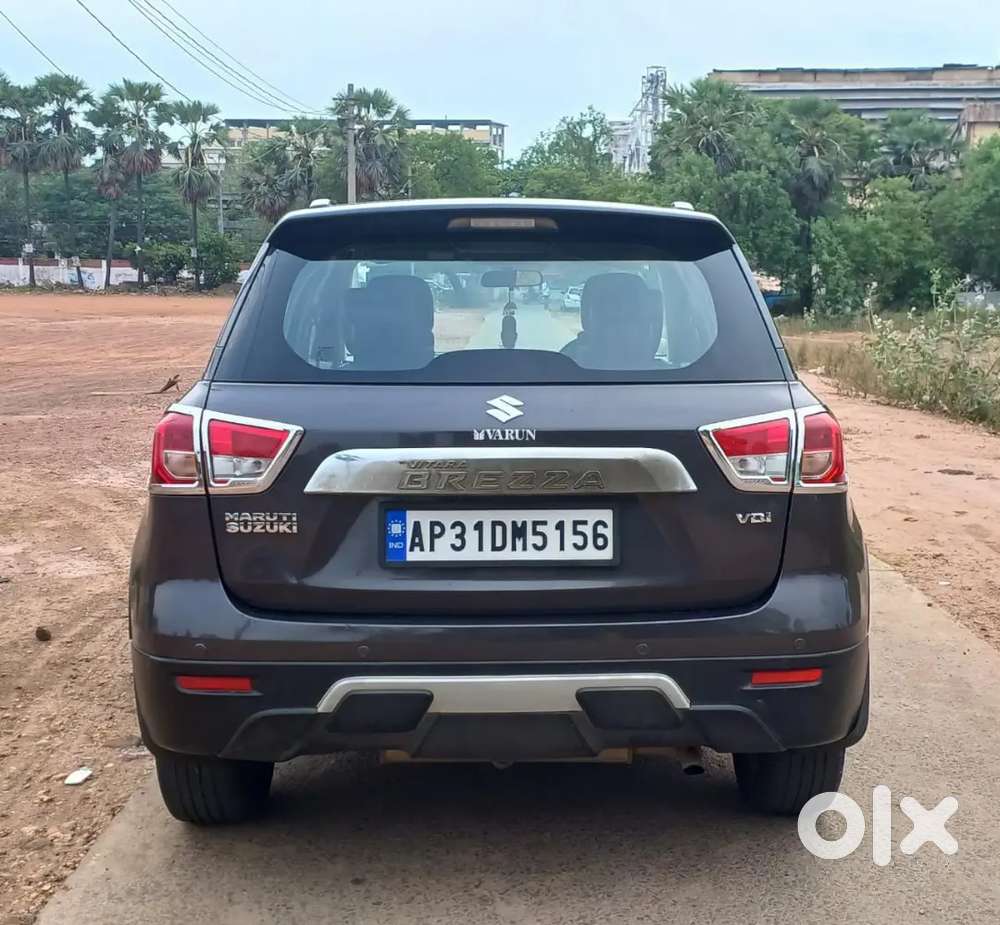 Maruti Suzuki Brezza 2016 Dec, New Battery And New Tyres,