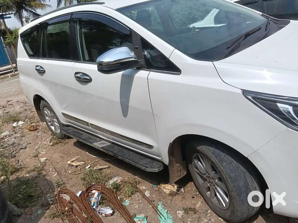 Toyota Innova Crysta 2017