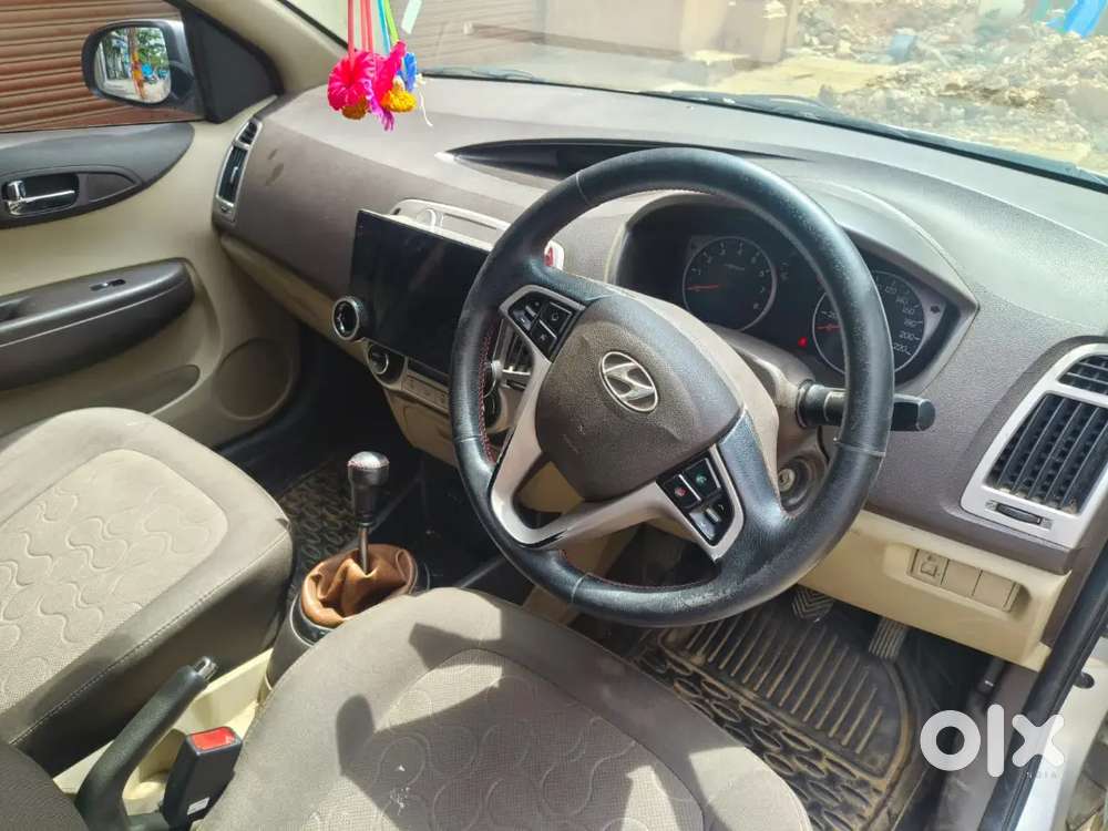 Hyundai I20 Sportz Petrol 2011