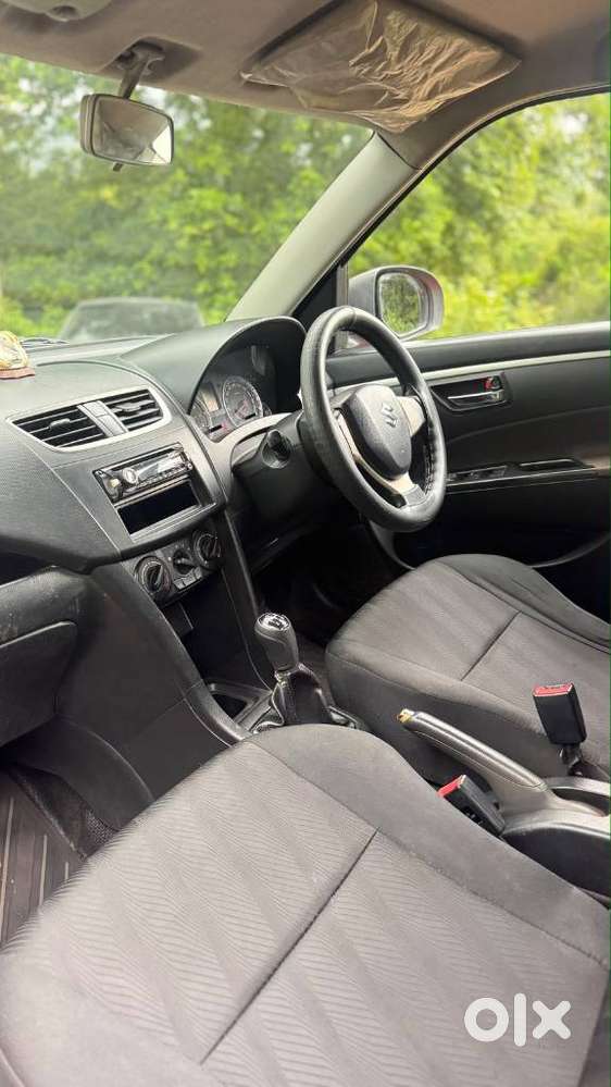 Maruti Suzuki Swift Vxi + Manual, 2014, Petrol
