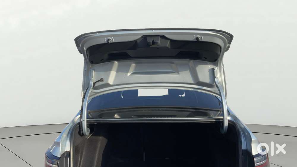 Volkswagen Virtus 1.0 Topline Tsi At, 2022, Petrol