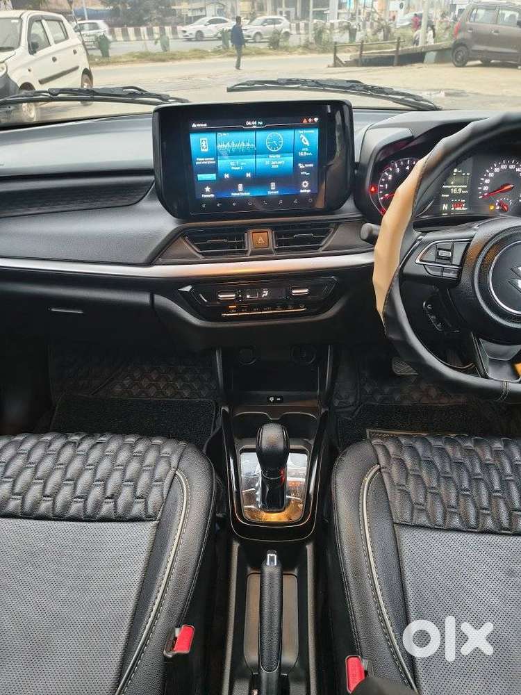 Maruti Suzuki Swift Zxi Plus Dual Tone, 2025, Petrol