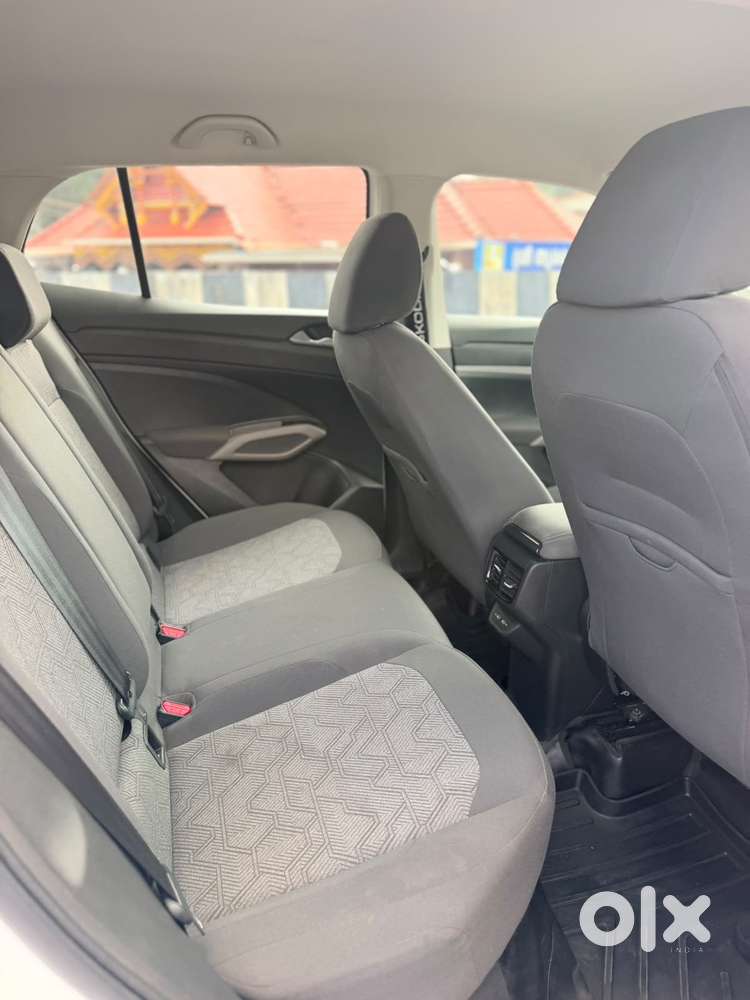 Skoda Kylaq Signature At, 2025, Petrol