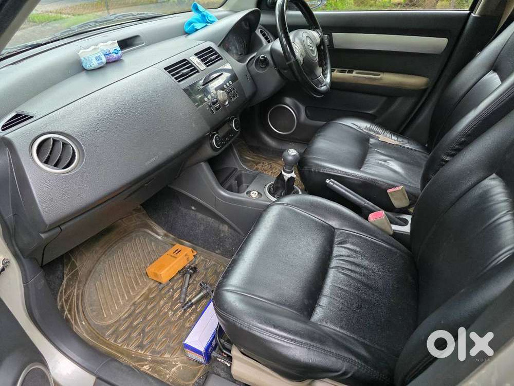 Maruti Suzuki Dzire-2010-first Owner-silky Silver