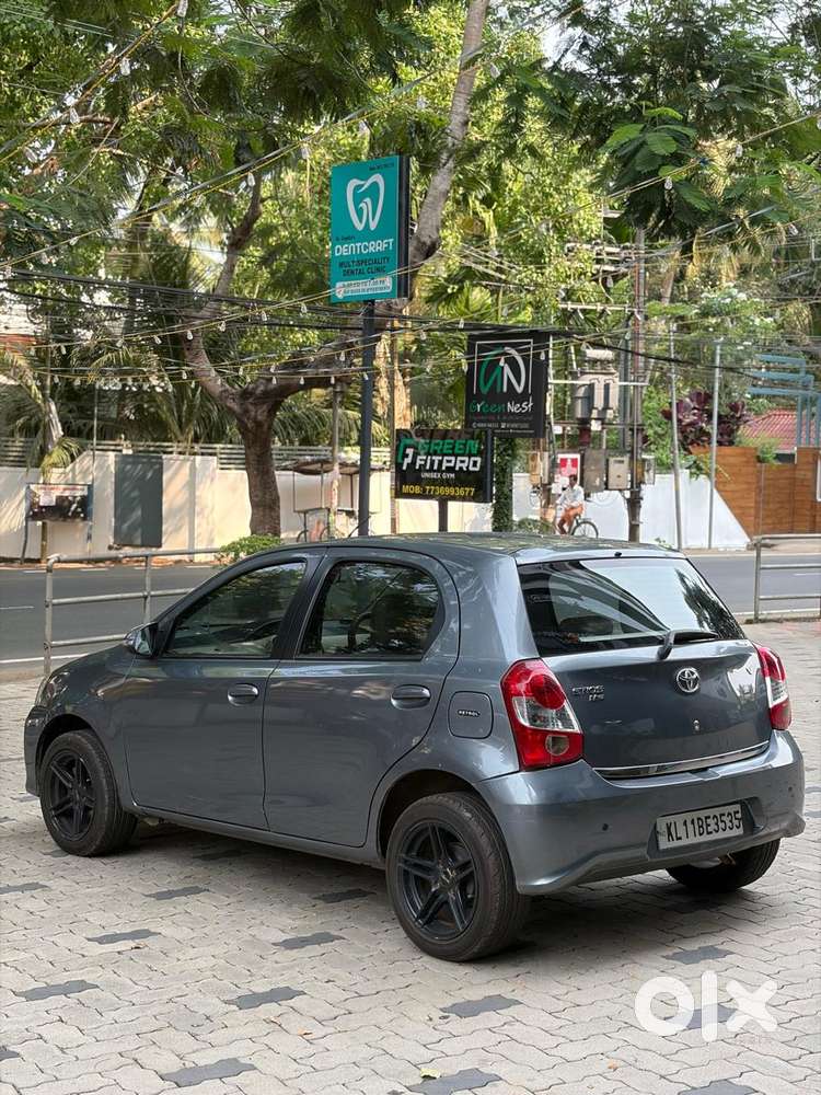 Toyota Etios Liva 2014-2016 V, 2016, Petrol