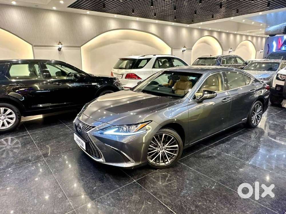 Lexus Es 300h Luxury, 2022, Cng & Hybrids
