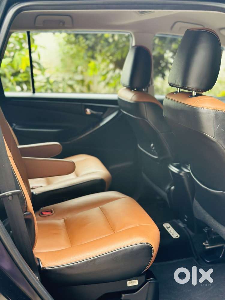 Toyota Innova Crysta 2.4 Gx Limited Edition At 7 Str, 2020, Diesel