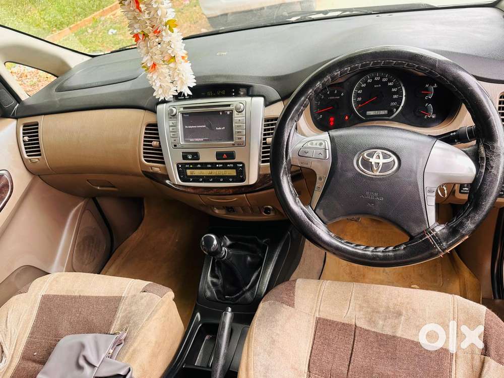 Toyota Innova 2.5 V 7 Str, 2015, Diesel