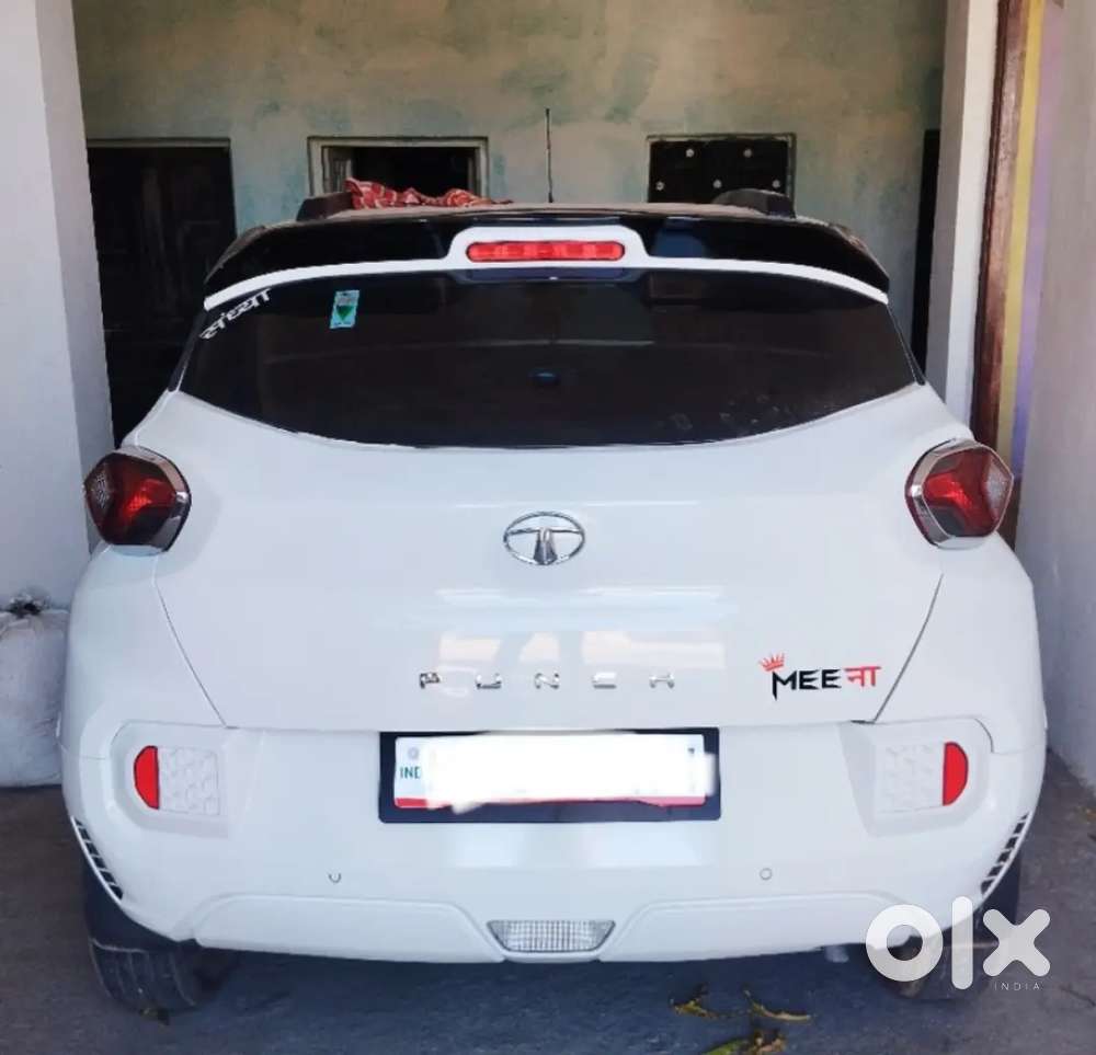 Five Star Safety / Mileage Achcha De Deti Hai (20 Km/l)