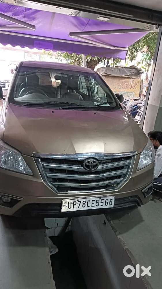 Toyota Innova 2.5 2012