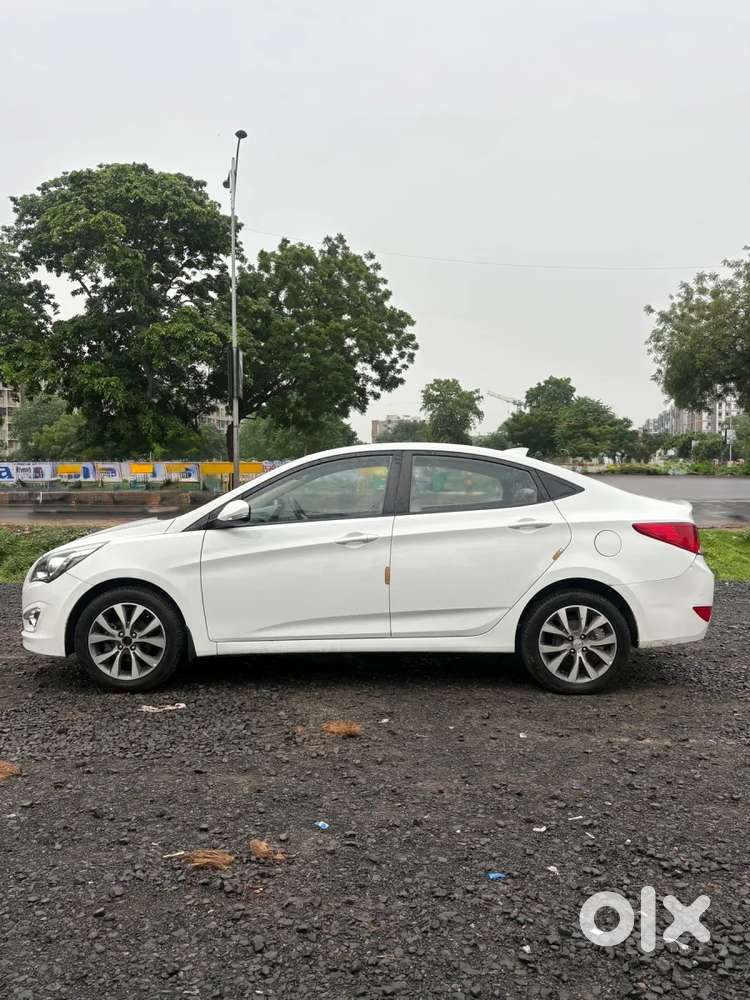 Hyundai Verna 1.6 Sx (o) Vtvt, 2017, Petrol