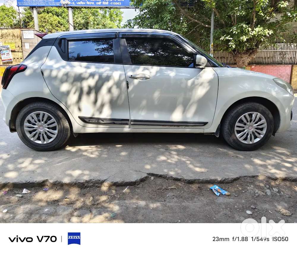 Maruti Suzuki Swift 2019 Cng 1 Owner Full Insurance White Colour