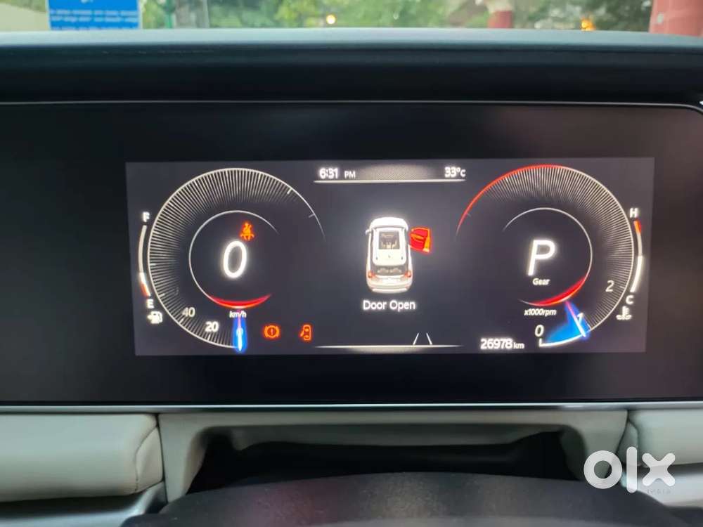 Mahindra Xuv700 2.2 Ax 7 Diesel At Luxury Pack Str Awd, 2023, Diesel