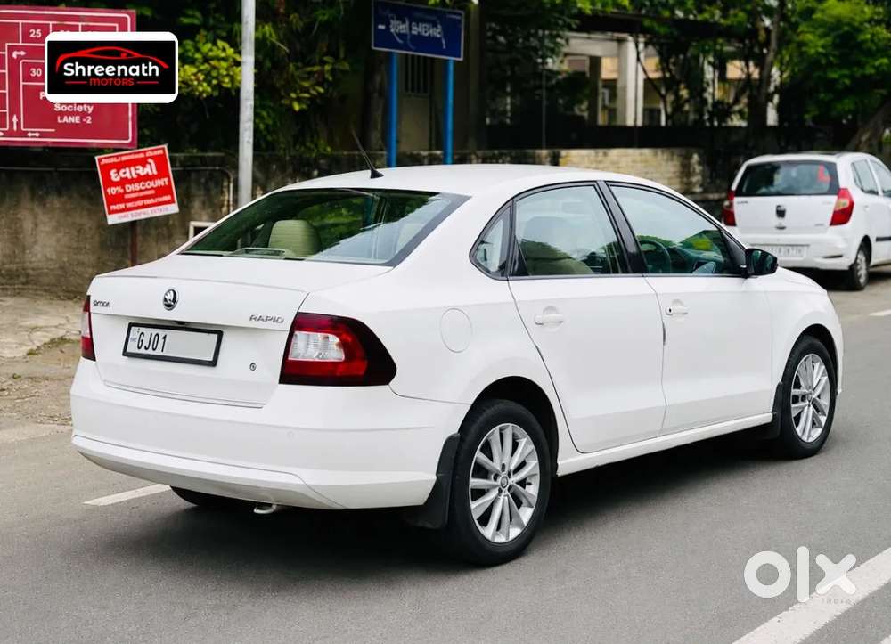 Skoda Rapid 1.6 Mpi At Elegance, 2017, Petrol