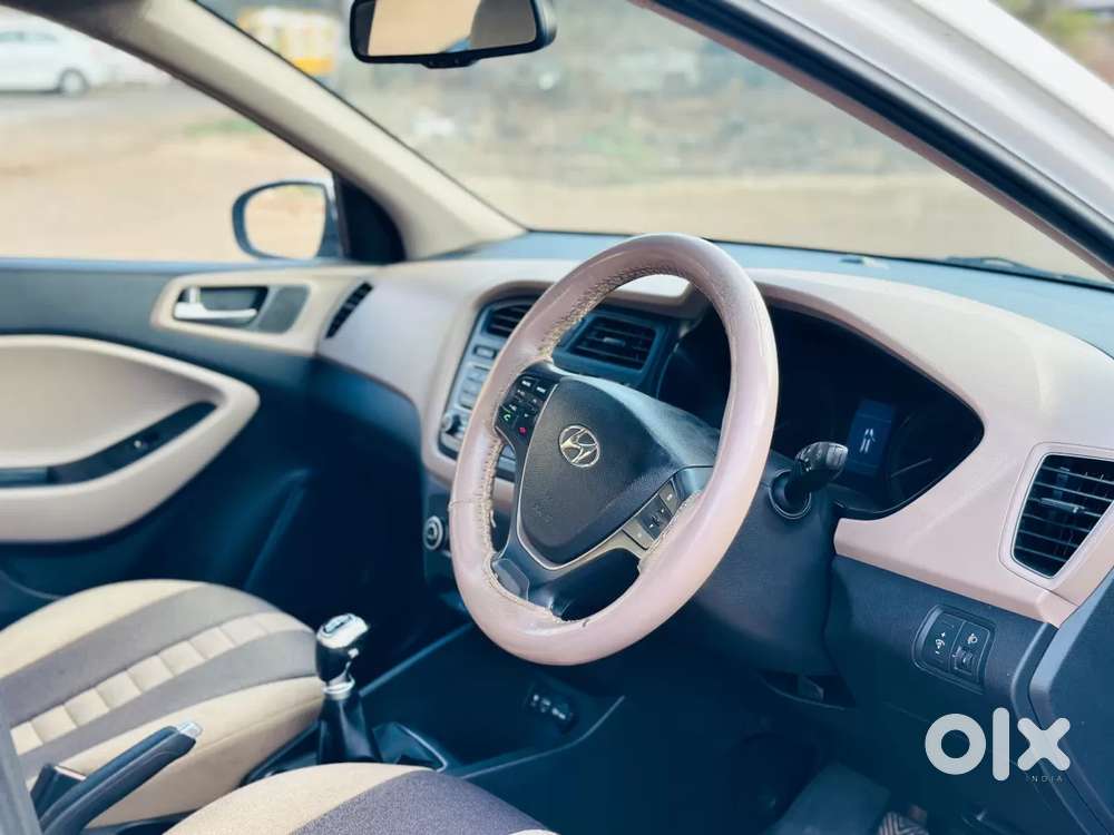 Hyundai Elite I20 Asta Option, 2015, Petrol