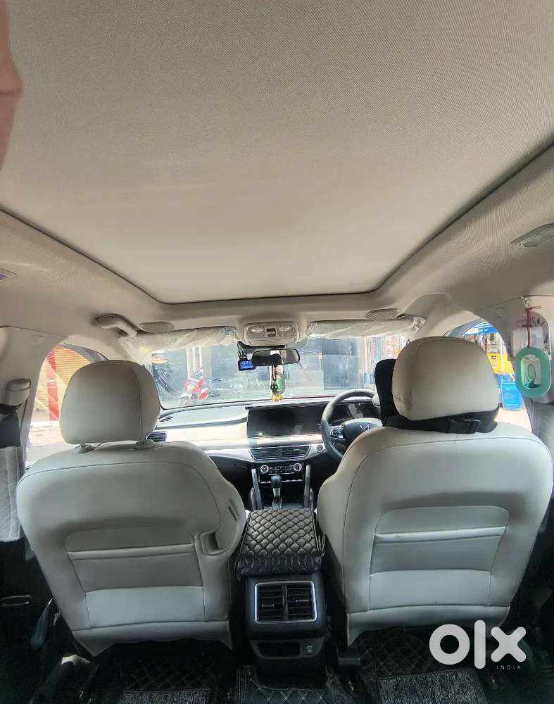 Mahindra Xuv700 2022 Diesel Well Maintained