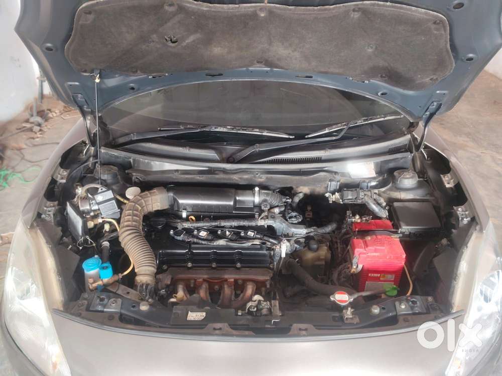 Maruti Suzuki Swift Vvt Zxi, 2018, Cng & Hybrids