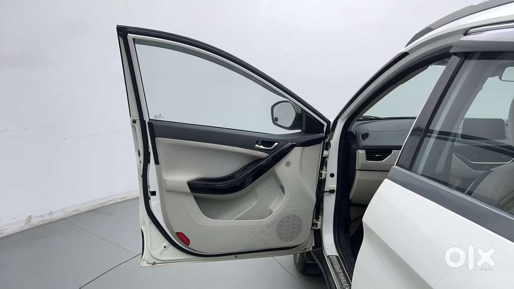 Tata Nexon 1.5 Revotorq Xza Plus S Amt, 2021, Petrol
