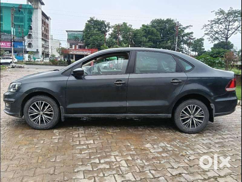 Volkswagen Vento 1.6 Highline, 2019, Petrol