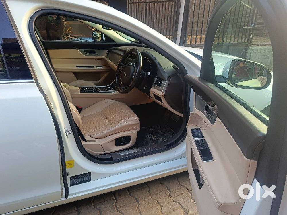 Jaguar Xf 2.0 Petrol Prestige, 2017, Petrol