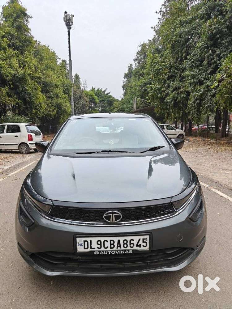 Tata Altroz 1.2 Xe, 2023, Petrol