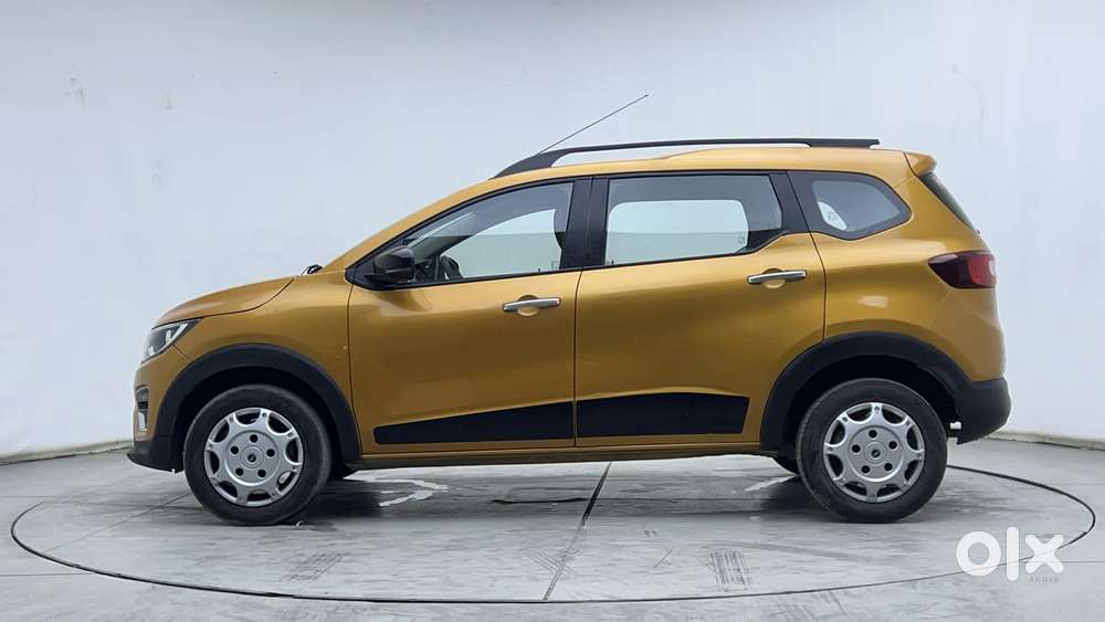 Renault Triber Rxz, 2023, Petrol