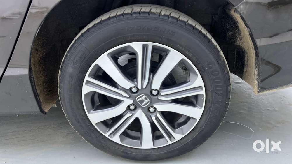 Honda City 1.5 V 4th Gen I-vtec Mt, 2022, Petrol
