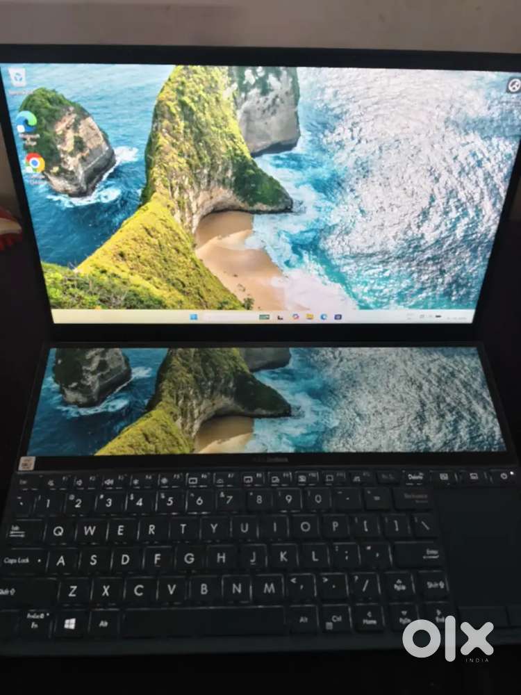 ASUS zenbook  Dual screen Laptop i7 Processer  16 gb Ram 1TB Ssd