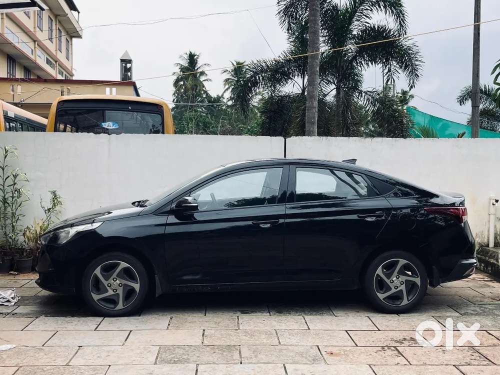 Hyundai Verna 1.5 E 2022