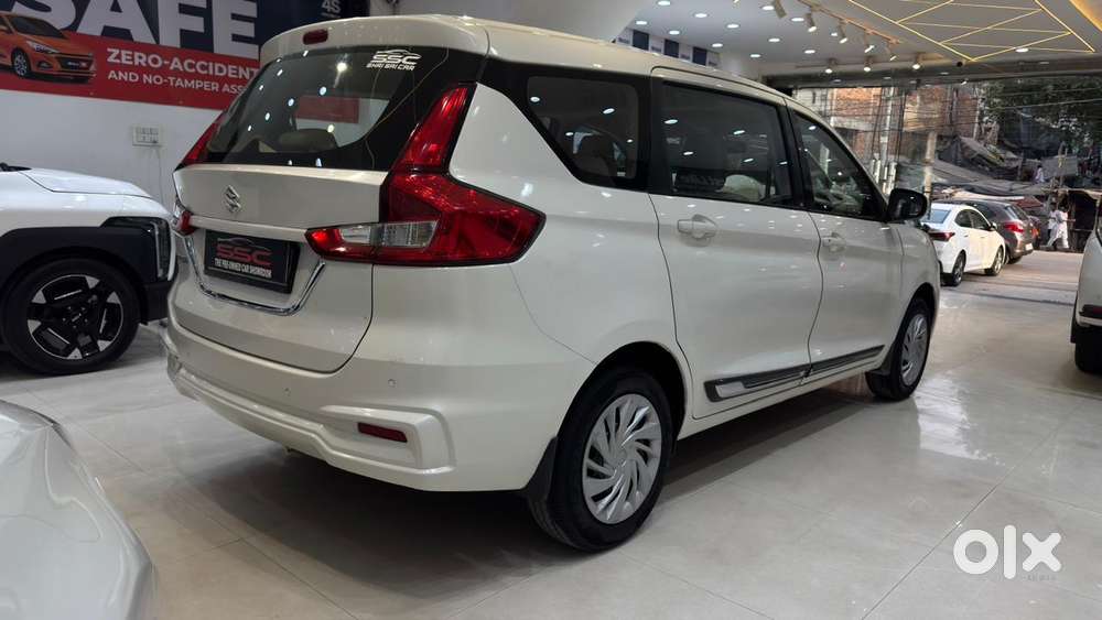 Maruti Suzuki Ertiga 2022-2023 Vxi Cng, 2022, Petrol