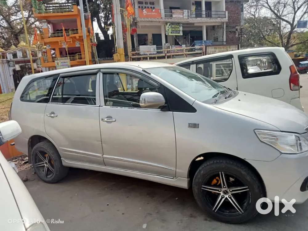 Toyota Innova 2014 Diesel Well Maintained