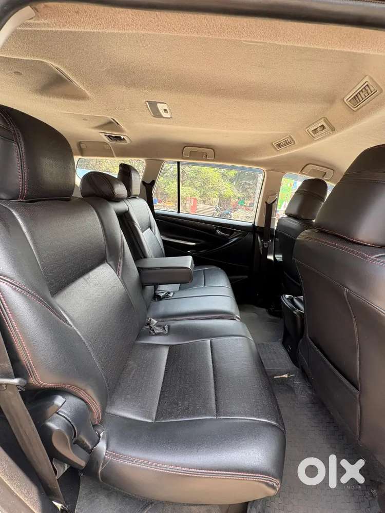 Toyota Innova Crysta 2.4 Mt 2023
