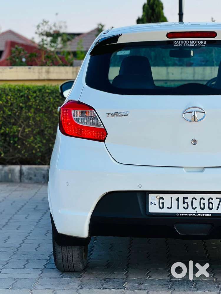 Tata Tiago 1.2 Revotron Xta, 2017, Petrol