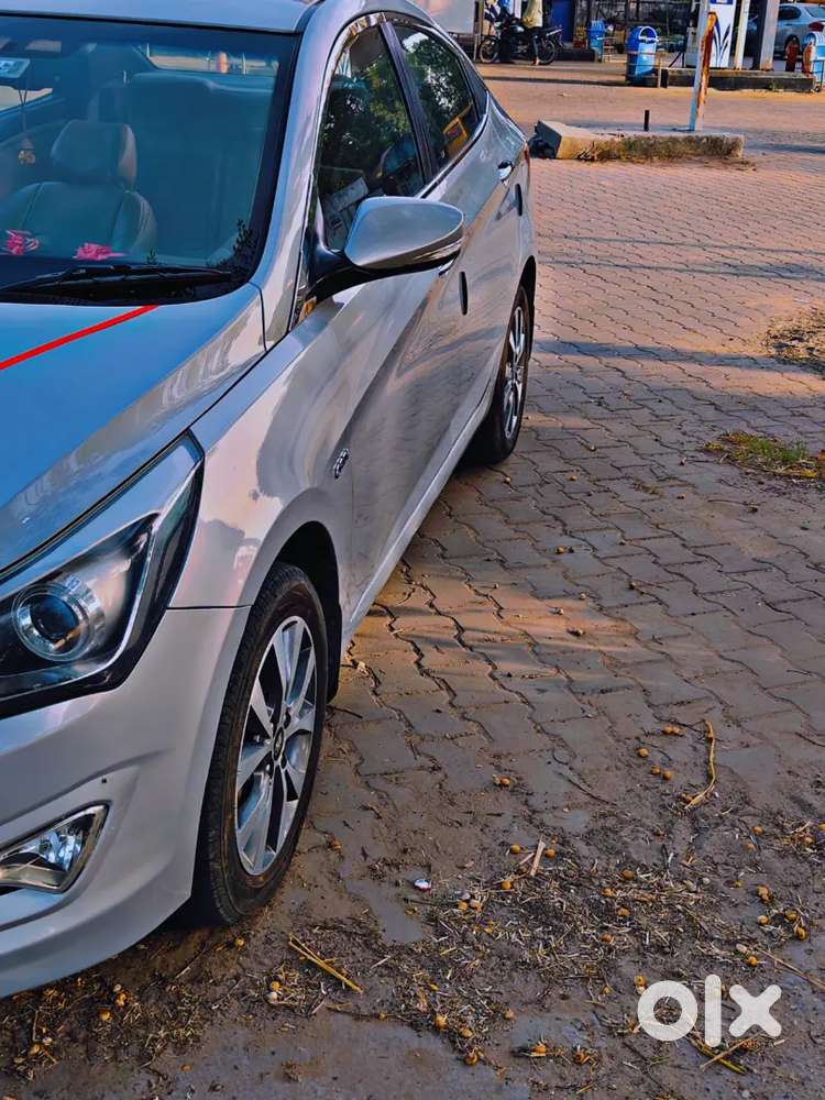 Hyundai Verna 1.6  Top Model ,push Start