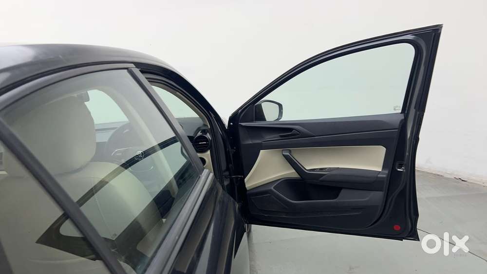Skoda Slavia Active 1.0l Tsi Mt, 2022, Petrol